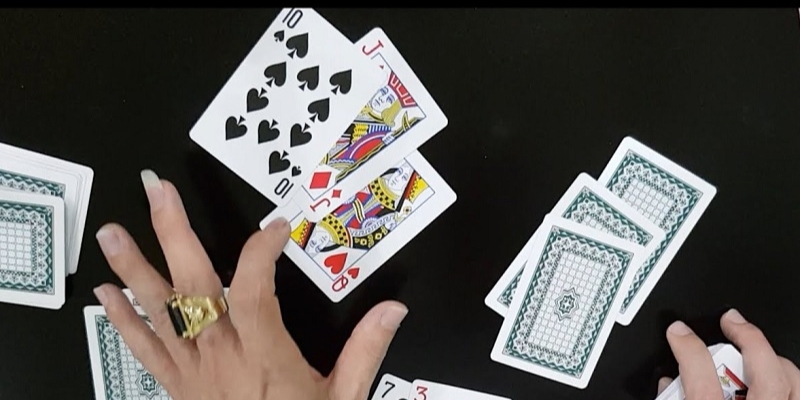 Chơi game bài Liêng – Cơ hội thắng lớn đổi đời dễ dàng cho các cược thủ